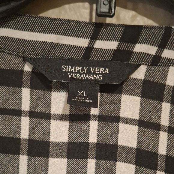 Simply Vera Vera Wang Checkered Top in Black and White Size XL - Picture 2 of 5